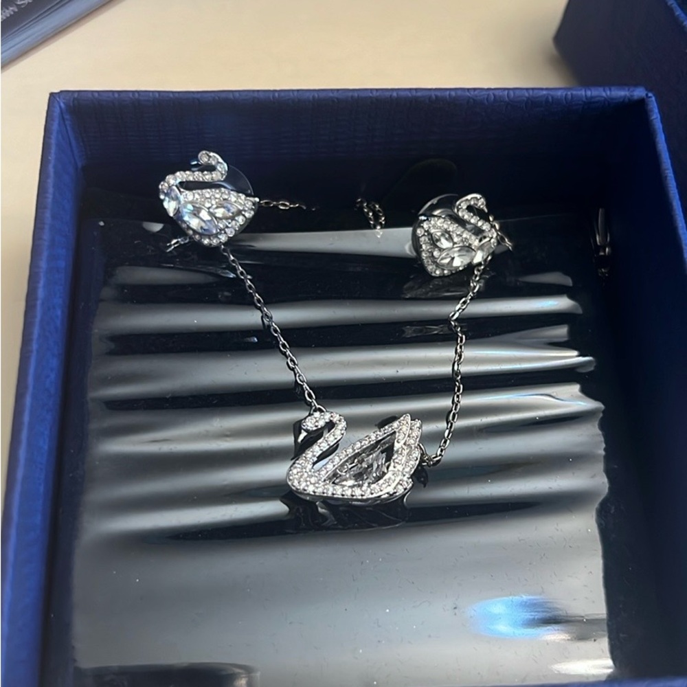 Swarovski Dancing Swan necklace and earring